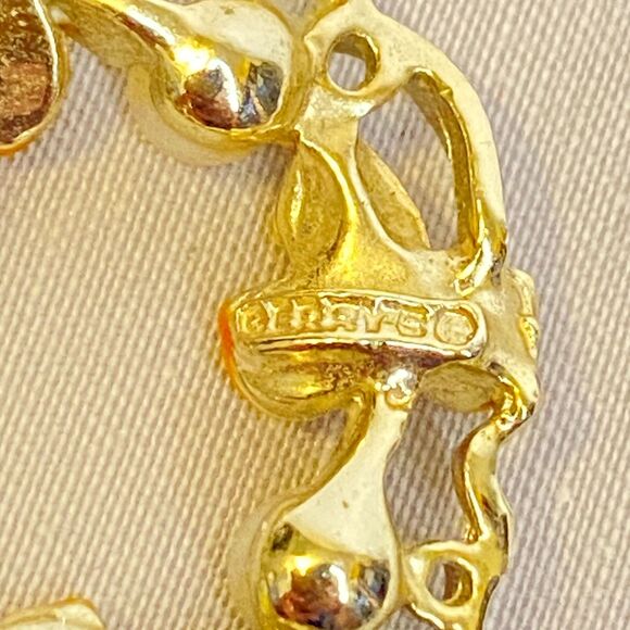 Gerry's Wreath Brooch Enamel Orange Ivy Petals With Pearleque Beads - Picture 6 of 7